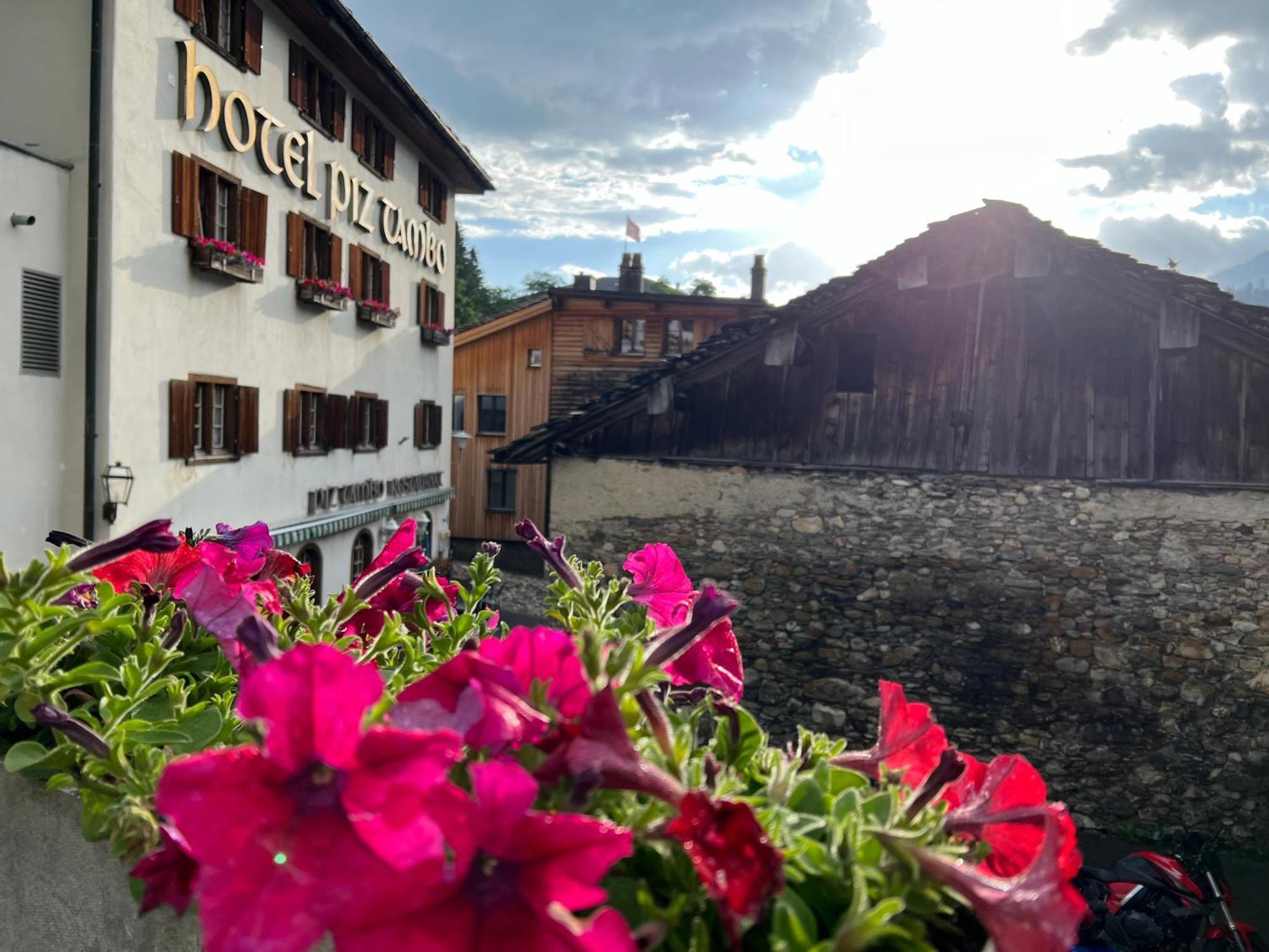 Hotel Piz Tambo Splügen Exteriér fotografie